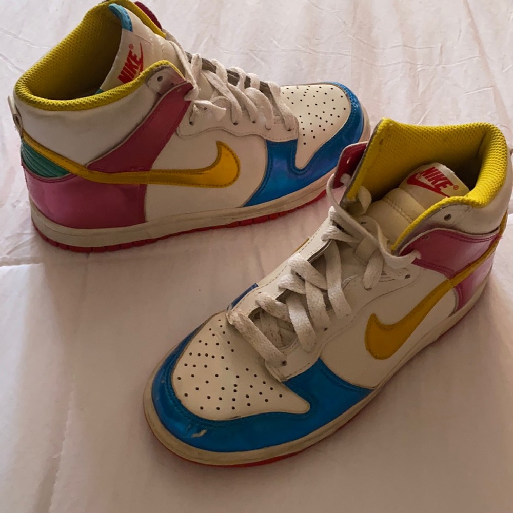 ‘Sailor Moon’ Nike Dunks Hi